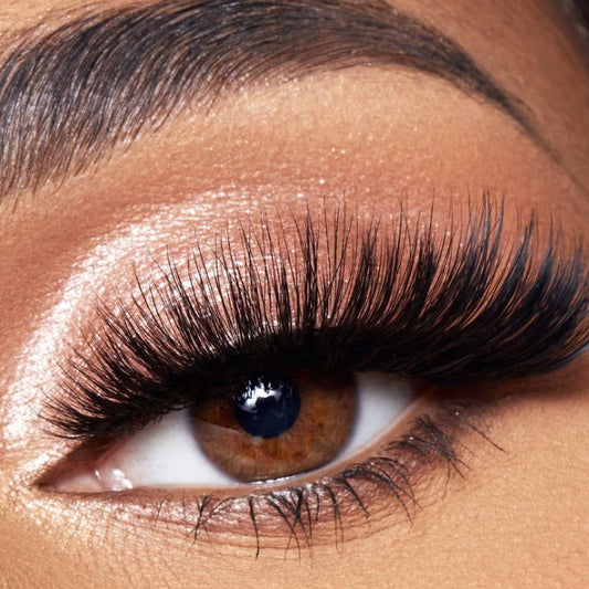 Become an expert on eyelash extension and lash lift treatments for professional development in this  online course.