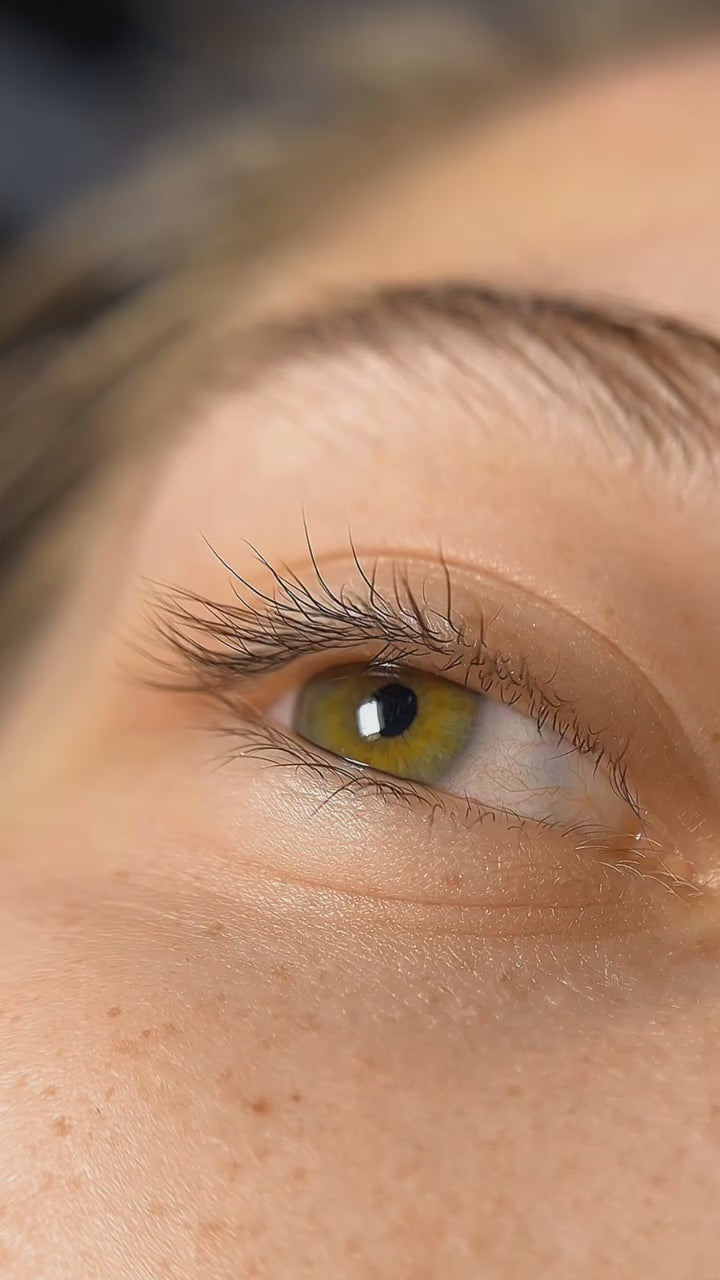 Become an expert on eyelash extension and lash lift treatments for professional development in this  online course.